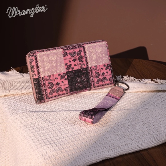 Wrangler Paisley Pattern Dual Sided Print Tote + Wallet Pink - Picture 7 of 9